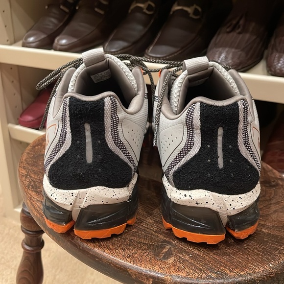 Worn Only Twice ASICS Gel Shoes - Picture 4 of 7